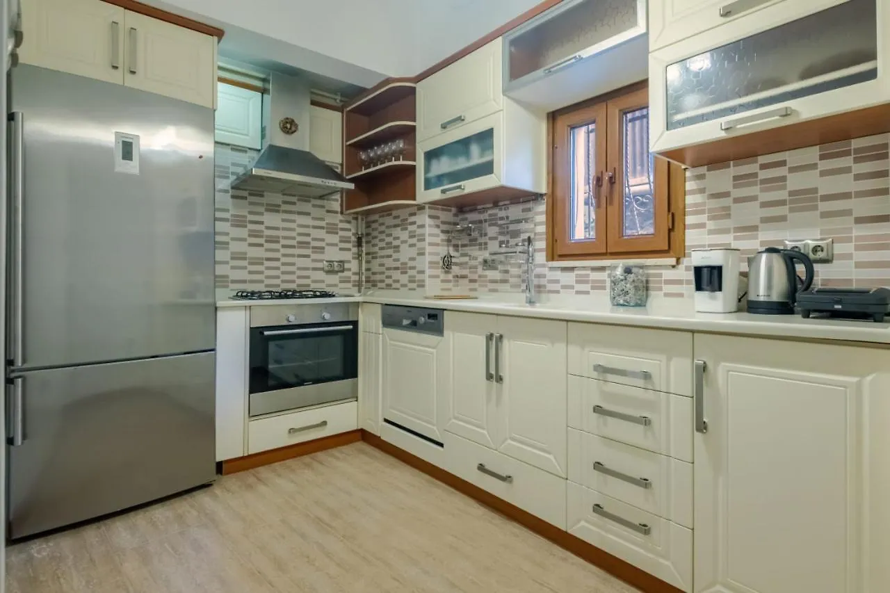 Apartment With Balcony Close To Taksim In Cihangir Istanbul 0*,  Turcia